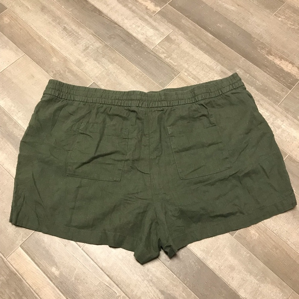 Gap Pull On Utility Shorts